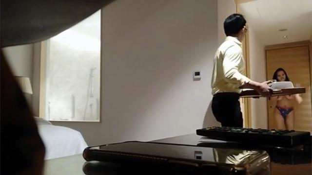 Horny wife Watching Waiter Dare Cock Nude – Xxxmms Video